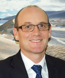 Mr Julian Stoddart