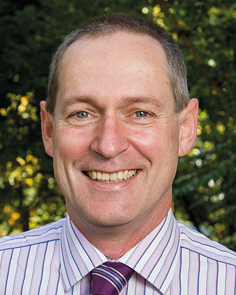 Dr Iain Melton