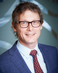 Mr Michael Holmes