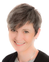 Dr Lesley-Ann Smith