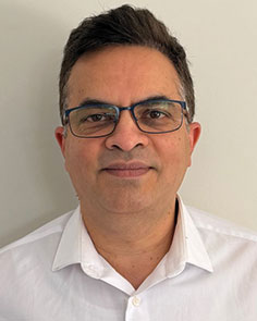 Dr Manish Khanolkar