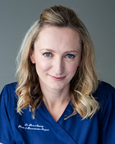 Dr Kerri Mooney