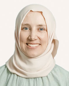 Dr Anna McInnes