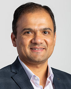 Dr Paras Garg